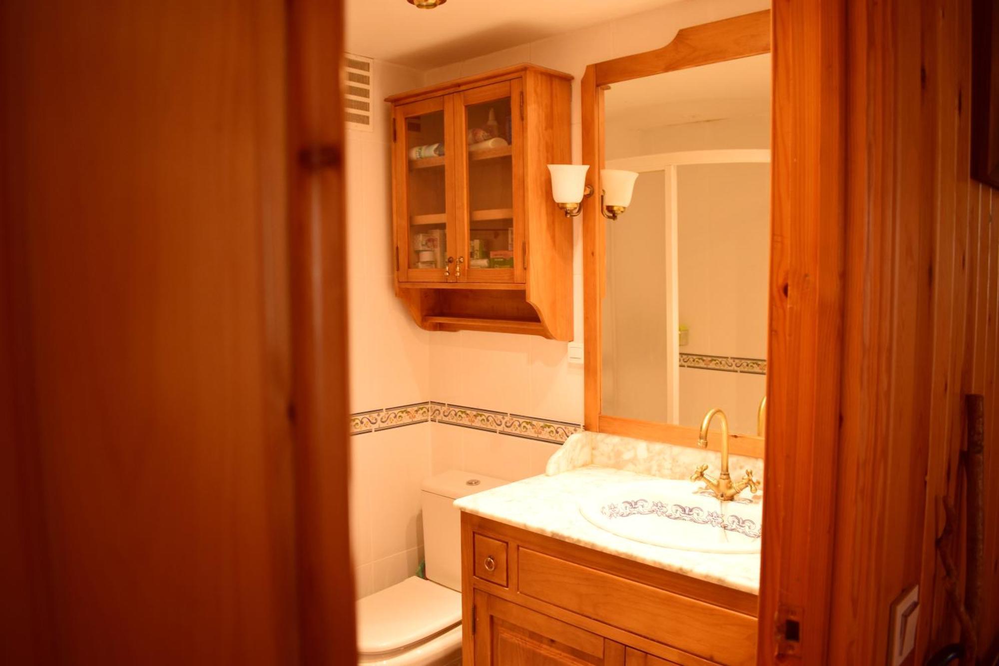 Saliecho Acogedor Apartamento Jardin Y Piscina Sallent De Gallego Luaran gambar